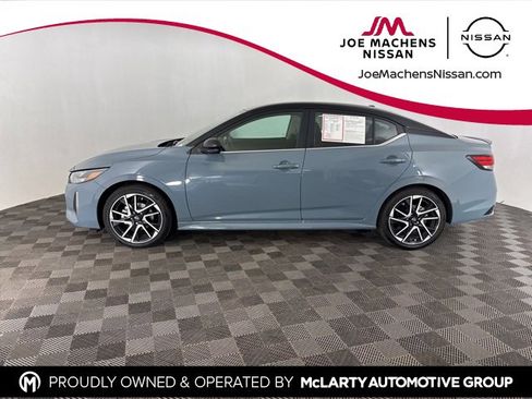 Certified 2025 Nissan Sentra SR image 8