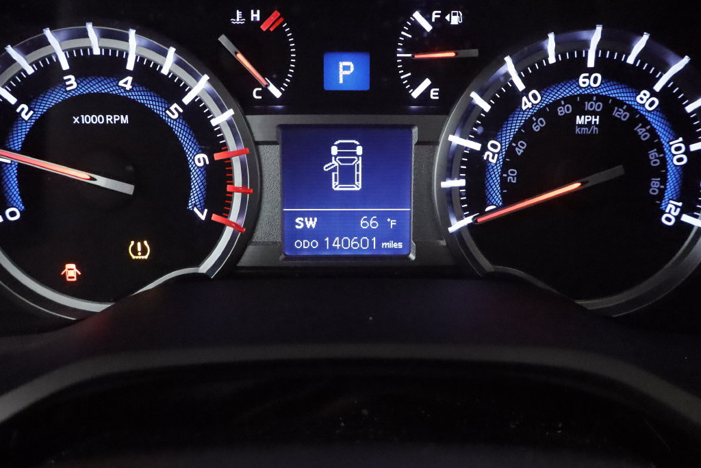 Used 2017 Toyota 4Runner Limited AWD/4WD image 9