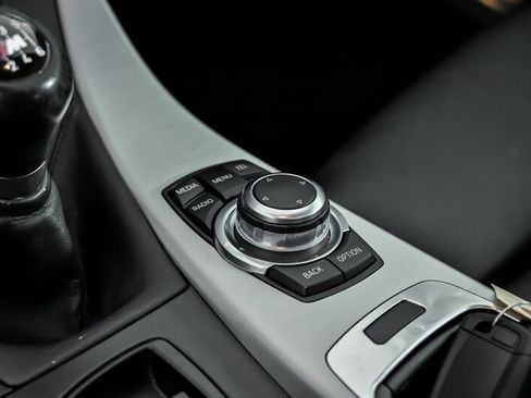 Used 2013 BMW 550i Sedan RWD image 32