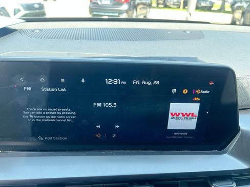Used 2025 Kia Telluride S FWD image 12