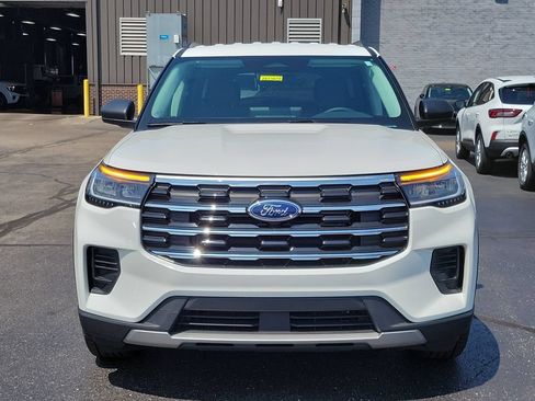 New 2026 Ford Explorer Active AWD/4WD image 2