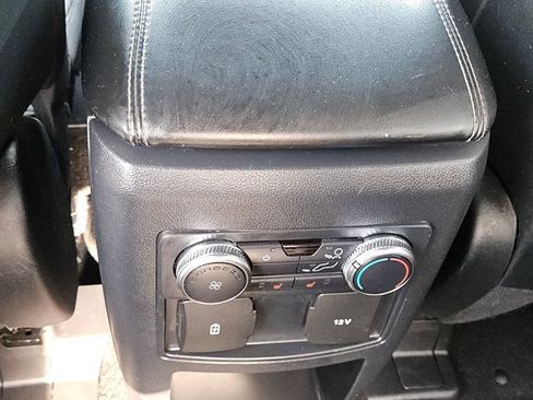 Used 2020 Ford Explorer XLT w/ Equipment Group 202A RWD image 12