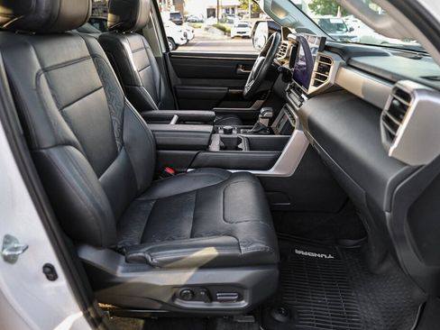 Used 2024 Toyota Tundra Limited AWD/4WD image 8