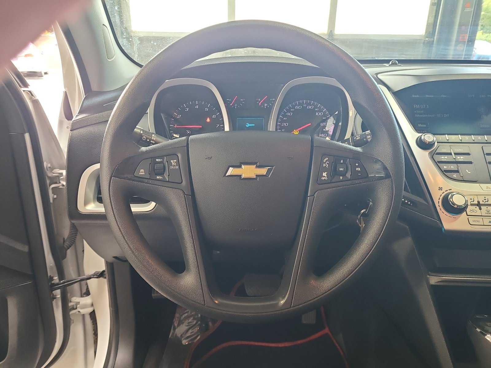Used 2016 Chevrolet Equinox LS FWD image 9