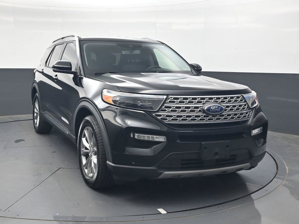 Used 2021 Ford Explorer Limited w/ Equipment Group 301A AWD/4WD image 2