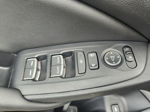 Used 2019 Honda Accord EX image 17