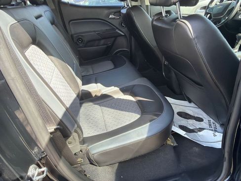 Used 2019 Chevrolet Colorado Z71 image 9