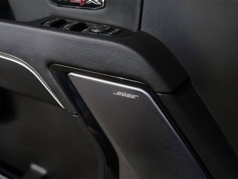 Used 2025 GMC Sierra 1500 AT4X image 24