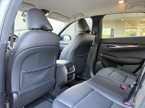 Used 2025 INFINITI QX50 Pure AWD/4WD image 18