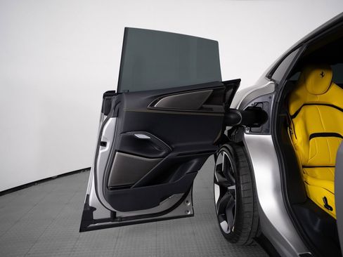 Certified 2026 Ferrari Purosangue AWD/4WD image 68
