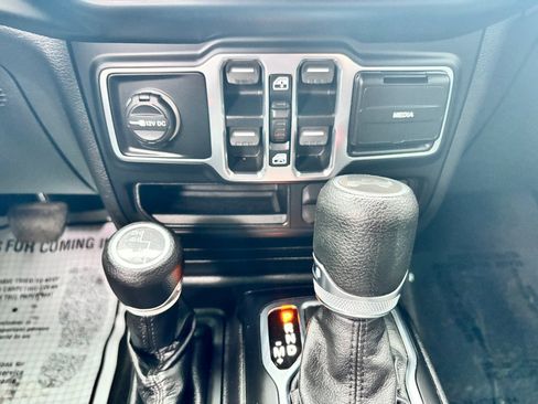 Used 2021 Jeep Wrangler Unlimited Sport AWD/4WD image 20
