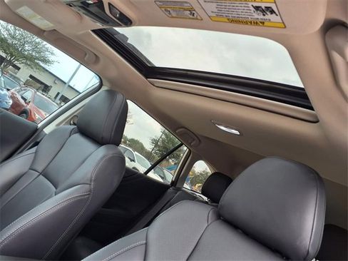 Used 2023 Subaru Outback Limited image 8