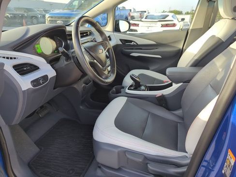 Used 2020 Chevrolet Bolt Premier FWD image 12
