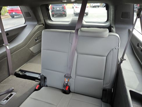 Used 2022 GMC Yukon XL SLT image 21