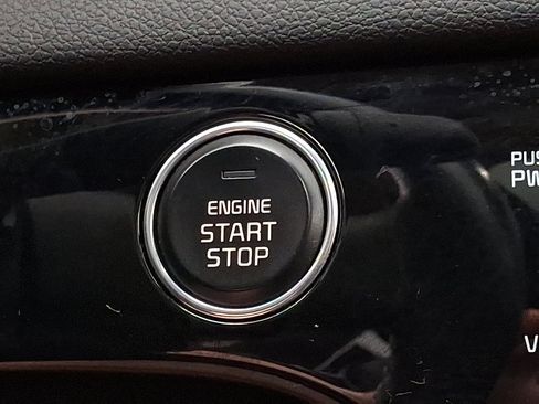 Used 2022 Kia Sportage EX w/ EX Technology Package image 23