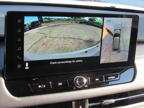 New 2025 Mitsubishi Outlander SE image 17