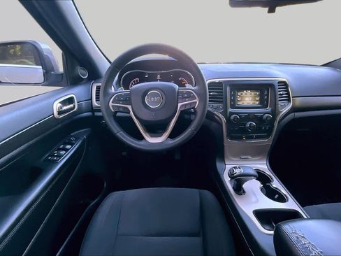 Used 2015 Jeep Grand Cherokee Laredo w/ Quick Order Package 23E RWD image 6