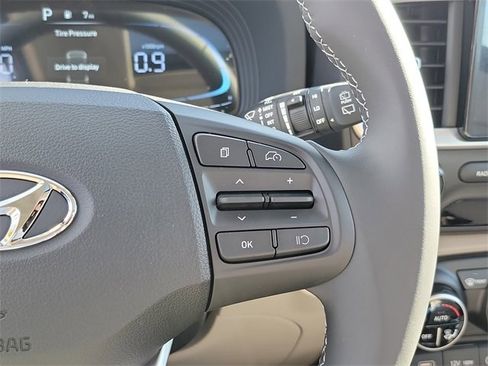 New 2026 Hyundai Venue SEL image 6