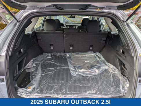 Certified 2025 Subaru Outback image 12