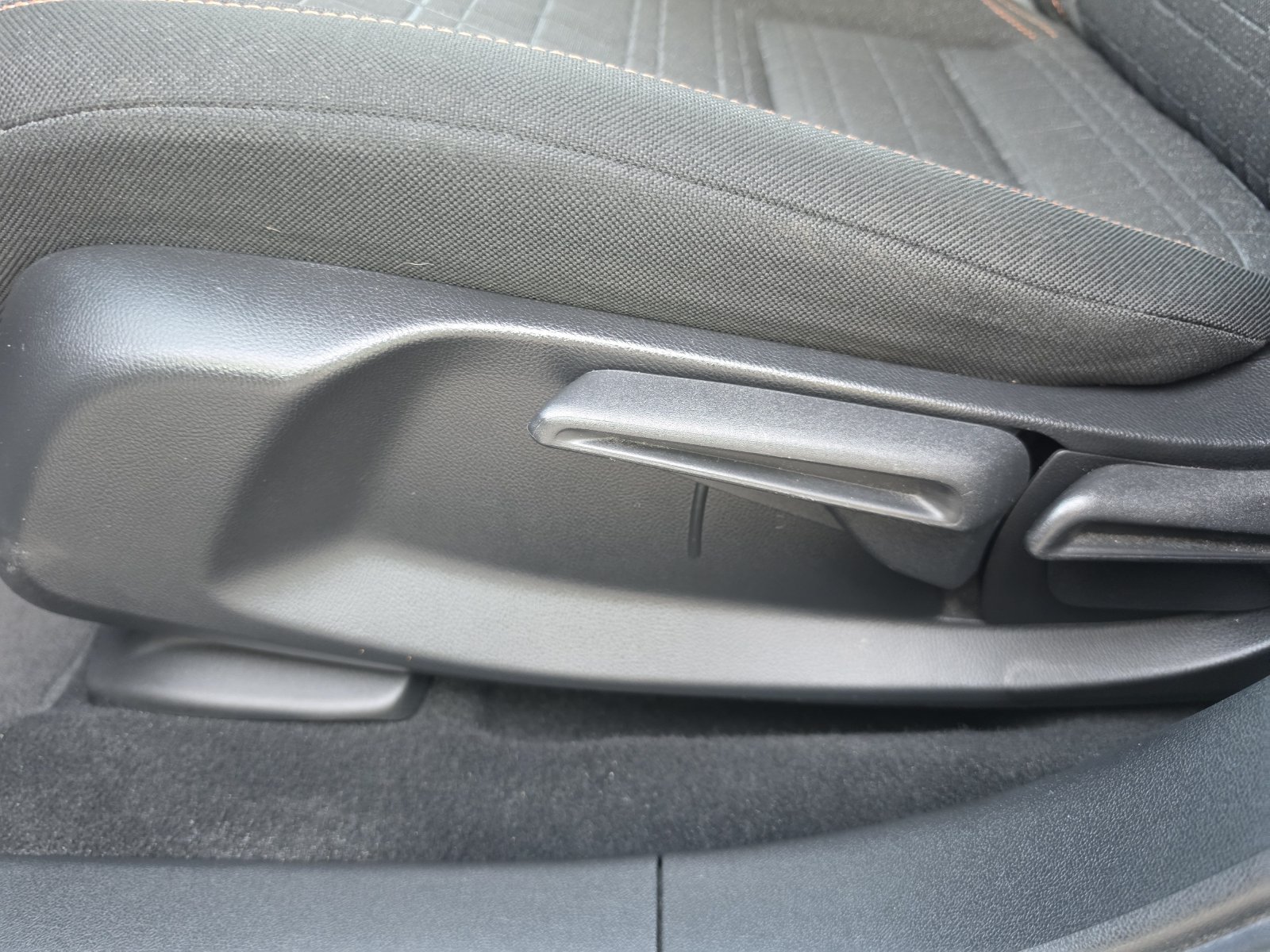 Used 2023 Honda HR-V Sport image 10