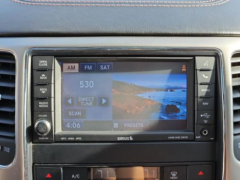 Used 2013 Jeep Grand Cherokee Overland w/ Advance Technology Group AWD/4WD image 30