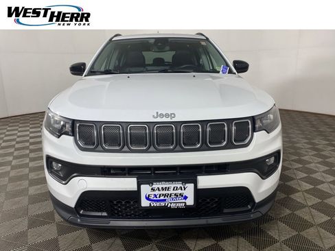 Used 2022 Jeep Compass Latitude w/ Convenience Group AWD/4WD image 21