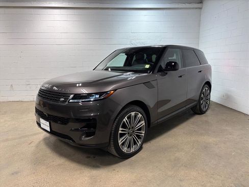 Used 2024 Land Rover Range Rover Sport SE image 1