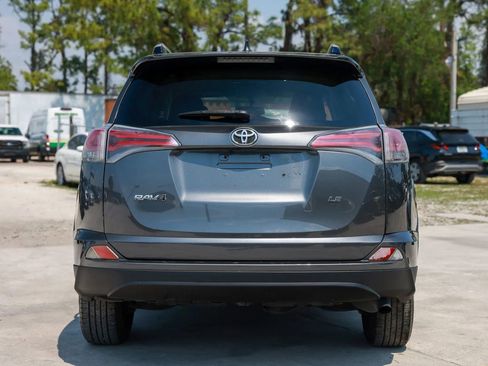Used 2016 Toyota RAV4 LE image 5
