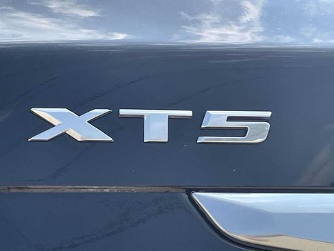 Certified 2023 Cadillac XT5 Premium Luxury FWD image 34