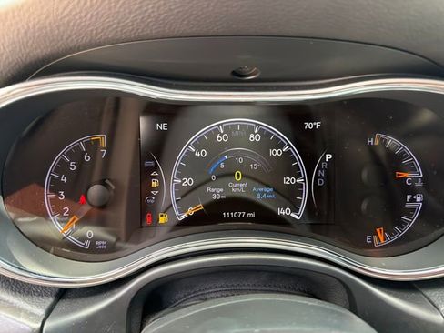 Used 2017 Jeep Grand Cherokee Altitude AWD/4WD image 16