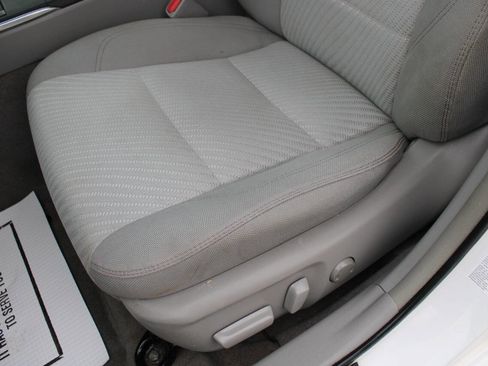 Used 2016 Toyota Camry LE image 20