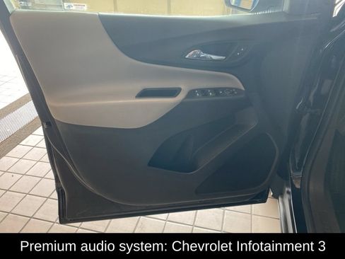 Used 2020 Chevrolet Equinox LS w/ LS Convenience Package AWD/4WD image 8
