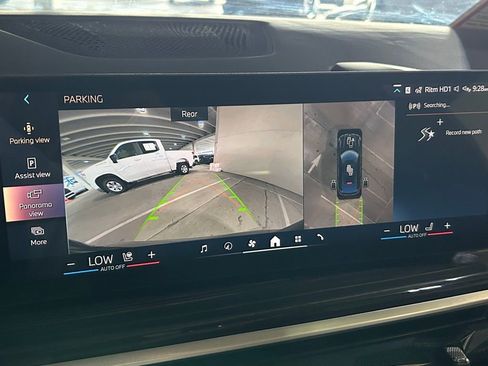 Used 2024 BMW X6 xDrive40i w/ Premium Package image 20