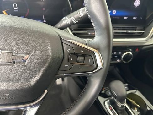 Used 2024 Chevrolet Trax ACTIV w/ Sunroof Package image 16