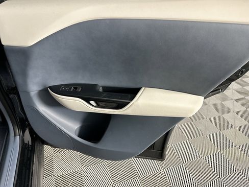 Used 2024 Lexus RZ 450e Premium w/ Accessory Package (Z1) image 30