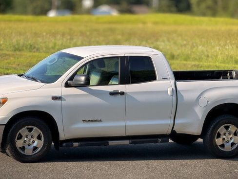 Used 2007 Toyota Tundra SR5 AWD/4WD image 3