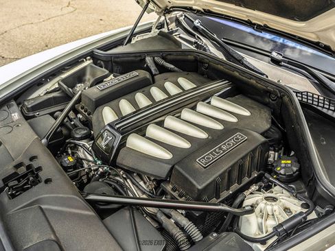 Used 2016 Rolls-Royce Dawn RWD image 25