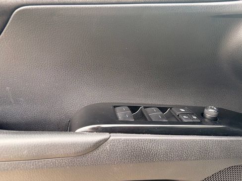 Used 2025 Toyota Camry LE FWD image 12
