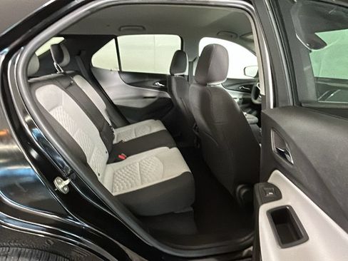 Used 2020 Chevrolet Equinox LS w/ LS Convenience Package FWD image 34