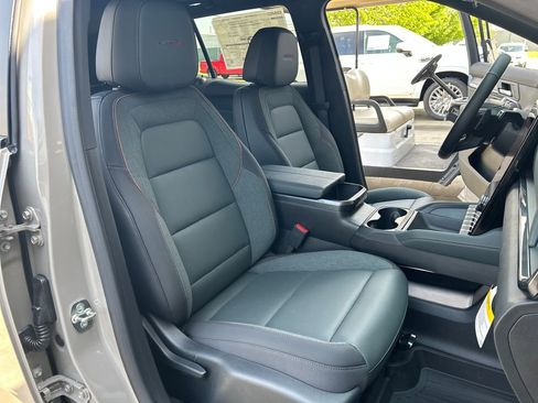 New 2026 GMC Terrain AT4 w/ LPO, Floor Liner Package AWD/4WD image 44