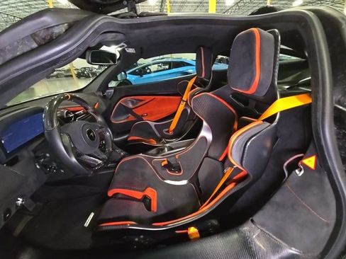 Used 2021 McLaren 765LT RWD image 3
