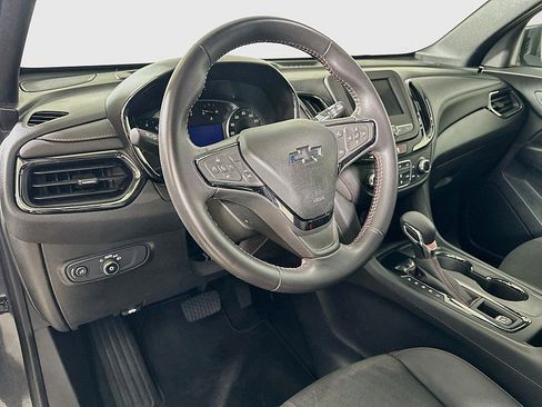Used 2022 Chevrolet Equinox RS FWD image 9