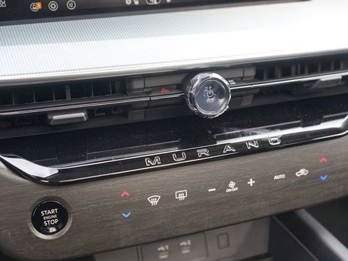 Used 2025 Nissan Murano SL image 21