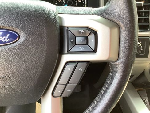 Used 2018 Ford F150 Lariat w/ Equipment Group 501A Mid AWD/4WD image 25