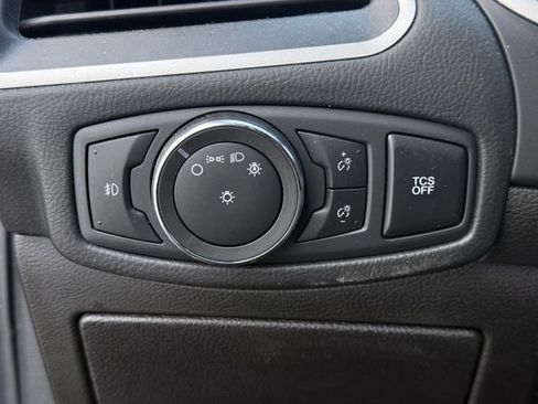 Used 2021 Ford Edge SEL image 22