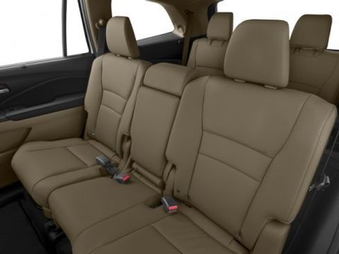 Used 2017 Honda Pilot Touring image 14