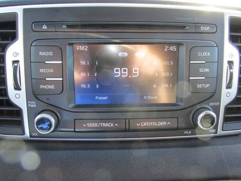 Used 2019 Kia Sportage LX image 11