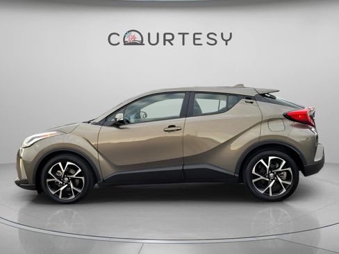 Certified 2021 Toyota C-HR XLE image 2