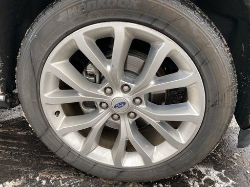 Used 2019 Ford Expedition Limited w/ Equipment Group 302A image 2