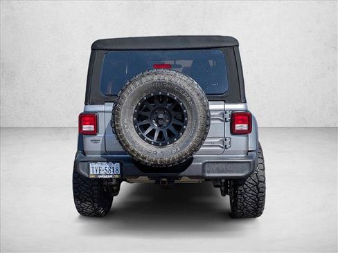 Used 2018 Jeep Wrangler Unlimited Sport S AWD/4WD image 6